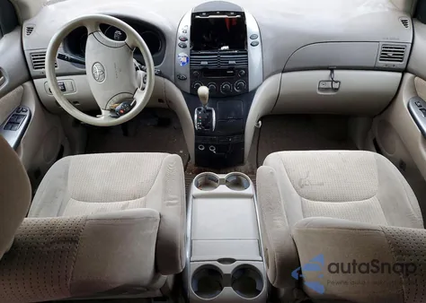 2010 Toyota Sienna Ce from USA, damaged, VIN 5TDKK4CC2AS330933